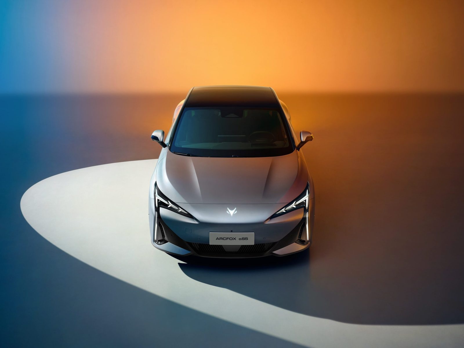 Arcfox Alpha S5 EV 2025 — главное фото модели, экстерьер, front top, рынок EU regional official