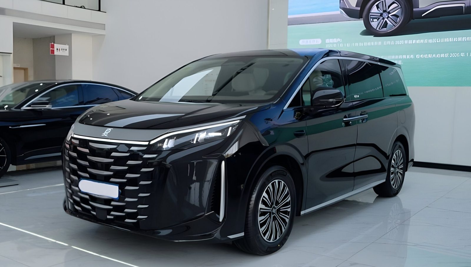 BYD Xia DM-i — фото модели