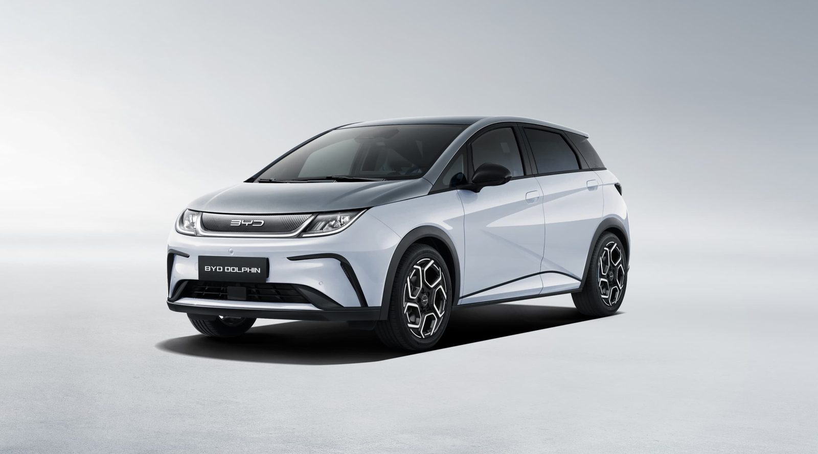 BYD Dolphin EV — фото модели