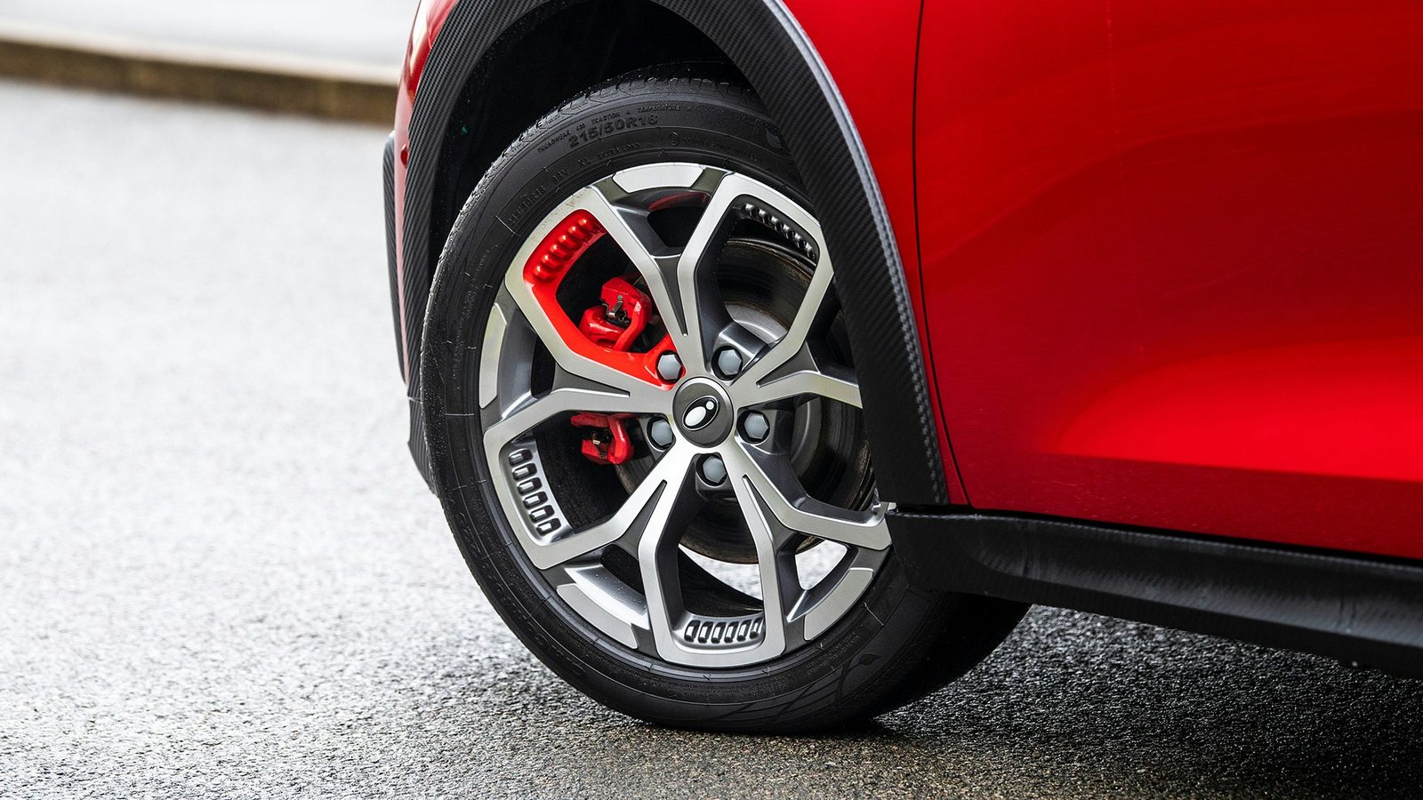 Ora 03 2025 — экстерьер, wheel detail, рынок UK editorial / trim reference