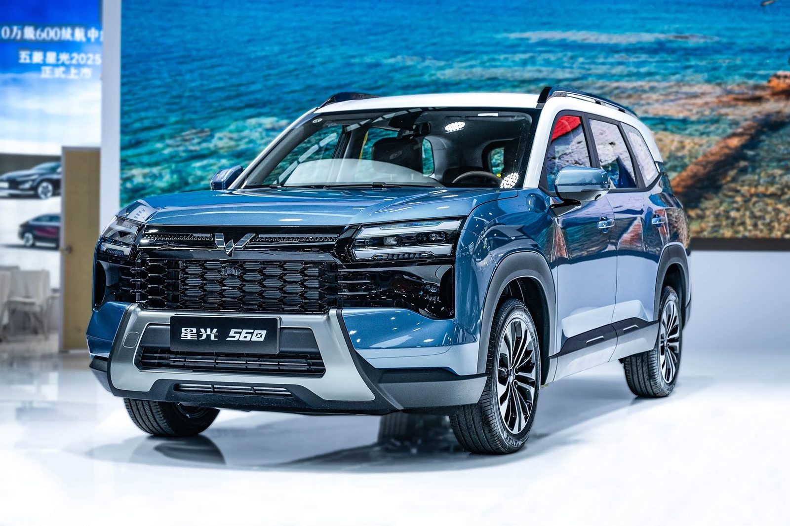 Wuling Starlight 560 PHEV 2026 — экстерьер, front 3q live, рынок internal_mvp