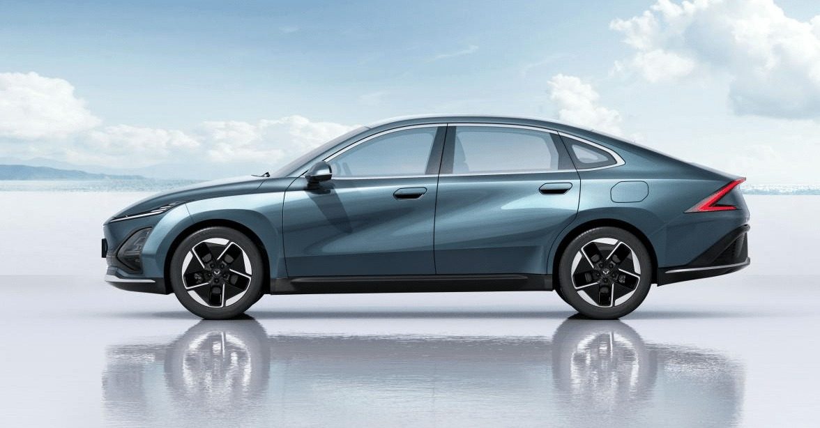 Wuling Starlight PHEV 2023 — экстерьер, вид сбоку, рынок internal_mvp